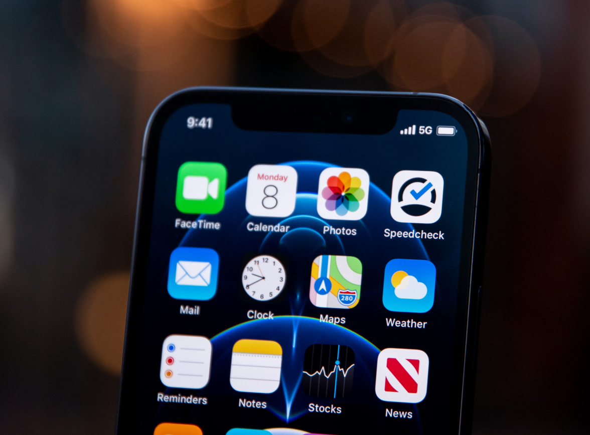 莘县苹果手机维修分享为什么 iPhone 12 在冬季会自动关机 